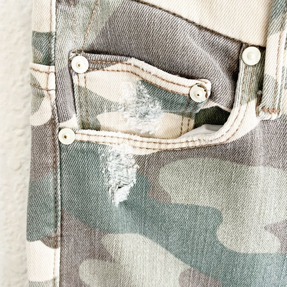 Mother jeans women's 26 High Waisted Looker Ankle Fray See Me Camo distressed - Picture 12 of 14